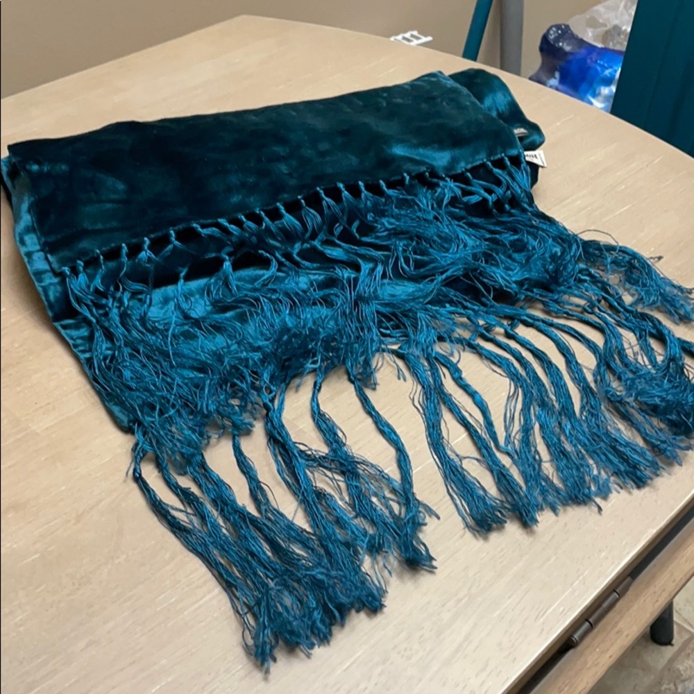 Giorgio Armani Ladies scarf